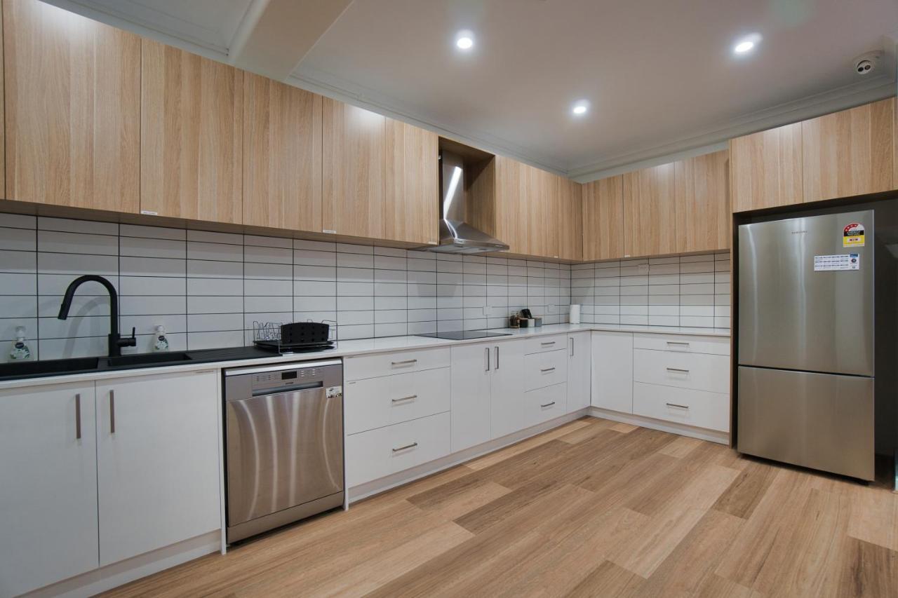 Dreamy Stays Accommodation - Private Rooms With Shared Bathrooms Adelaide Exterior photo