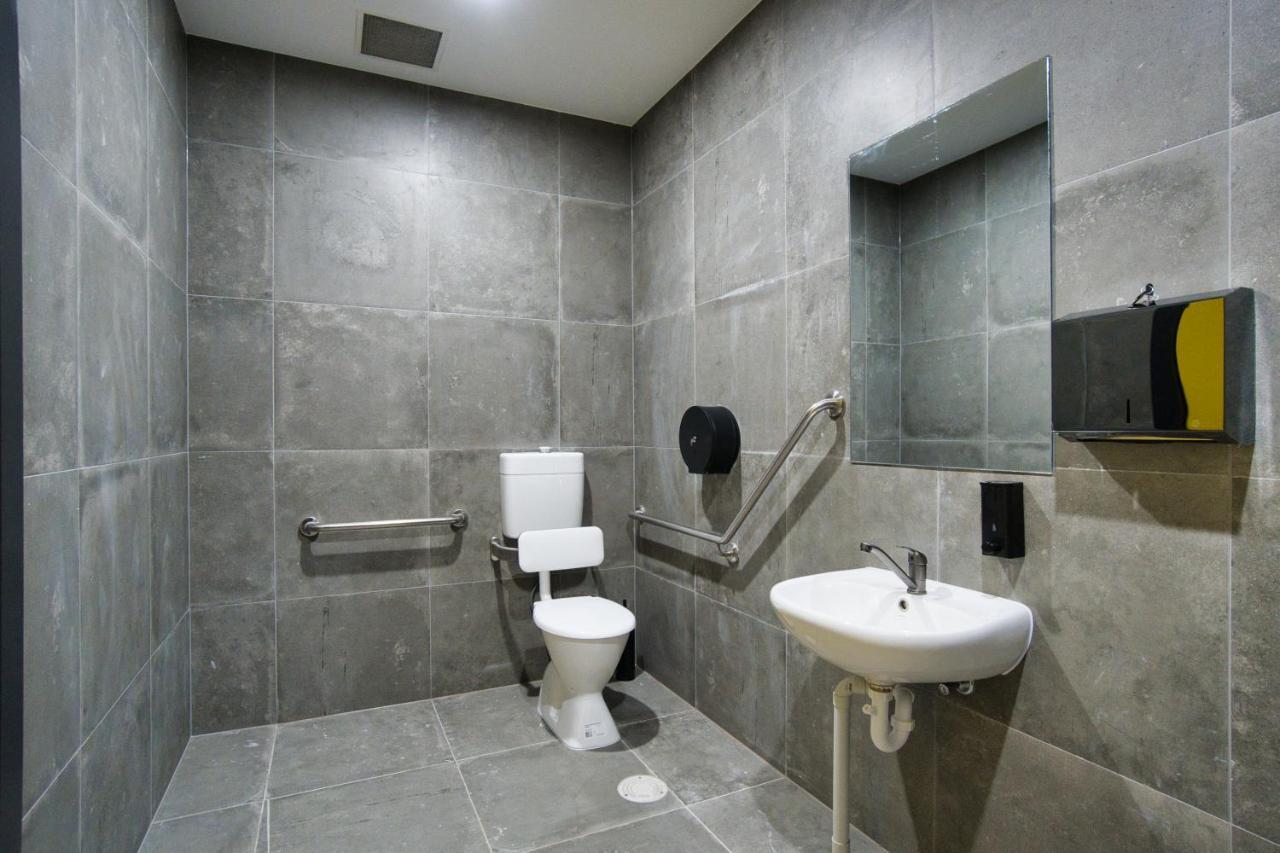Dreamy Stays Accommodation - Private Rooms With Shared Bathrooms Adelaide Exterior photo