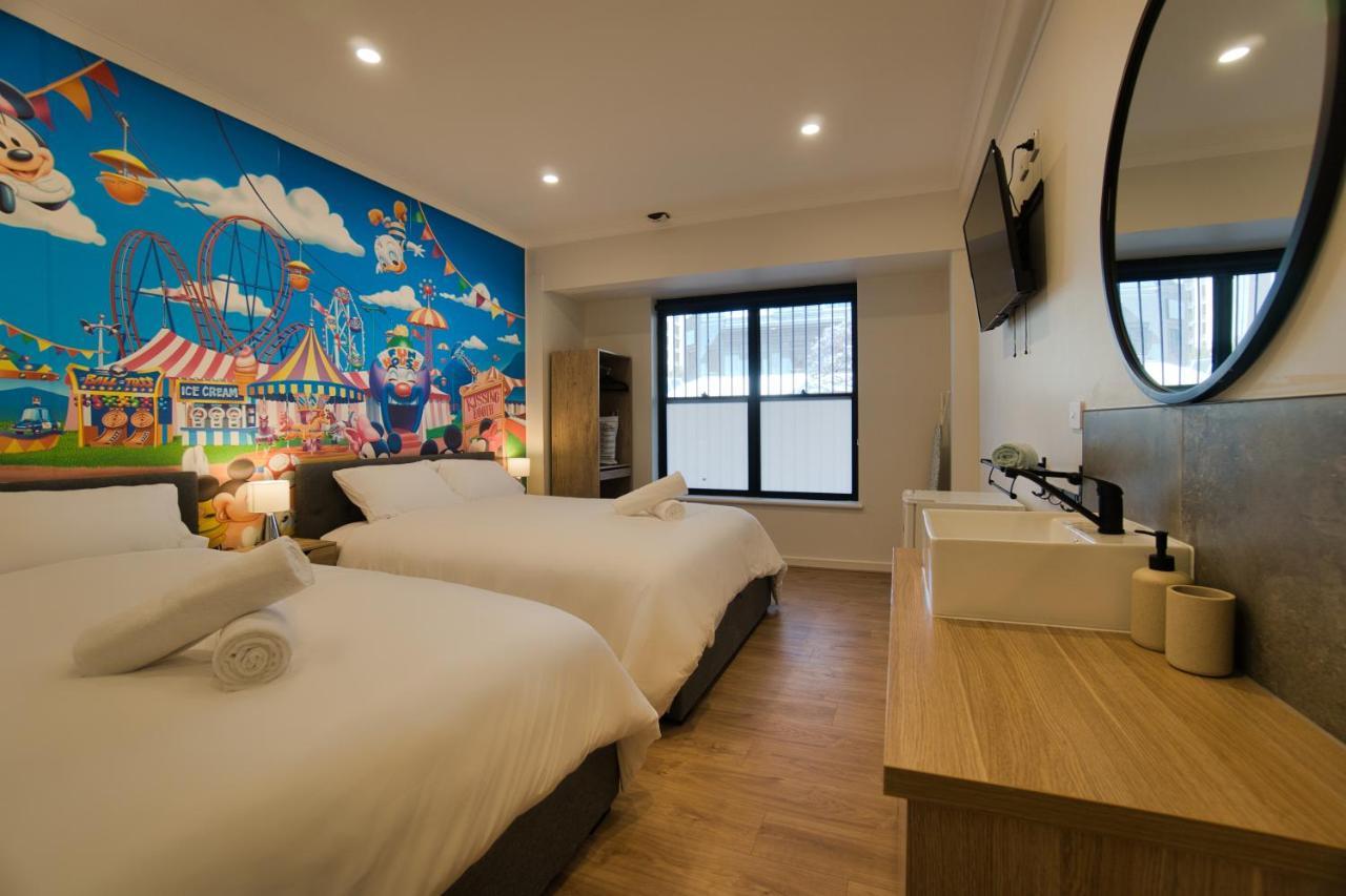 Dreamy Stays Accommodation - Private Rooms With Shared Bathrooms Adelaide Exterior photo